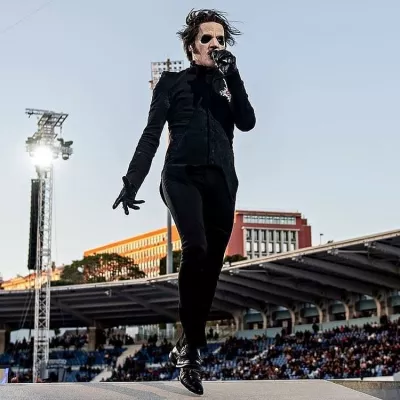 Profile picture for user Cardinalcopia