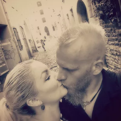 Profile picture for user Julia1