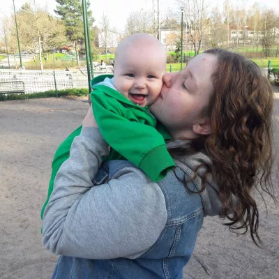 Profile picture for user Nuoren äidin päiväkirja