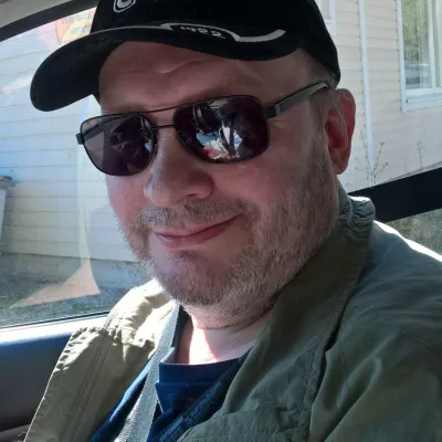 Profile picture for user Esa Juhani Kivikoski