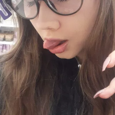 Profile picture for user moonie